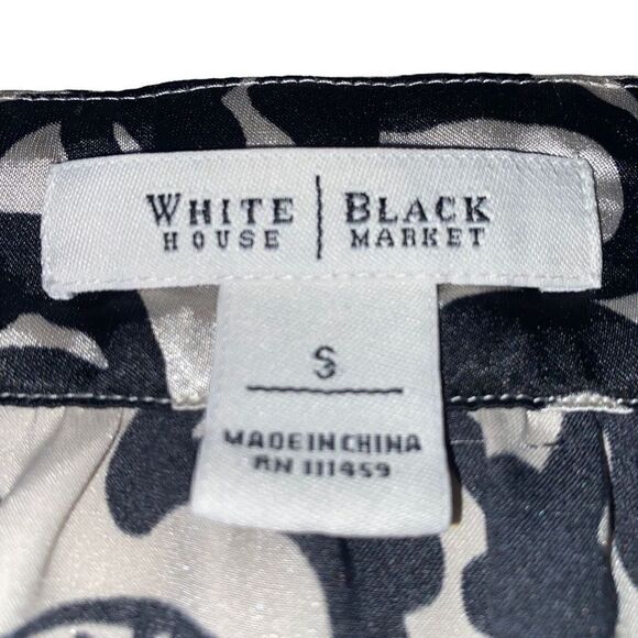 White House Black Market Cream and Black Pattern Top with Elbow Length Sleeves S - Picture 10 of 13